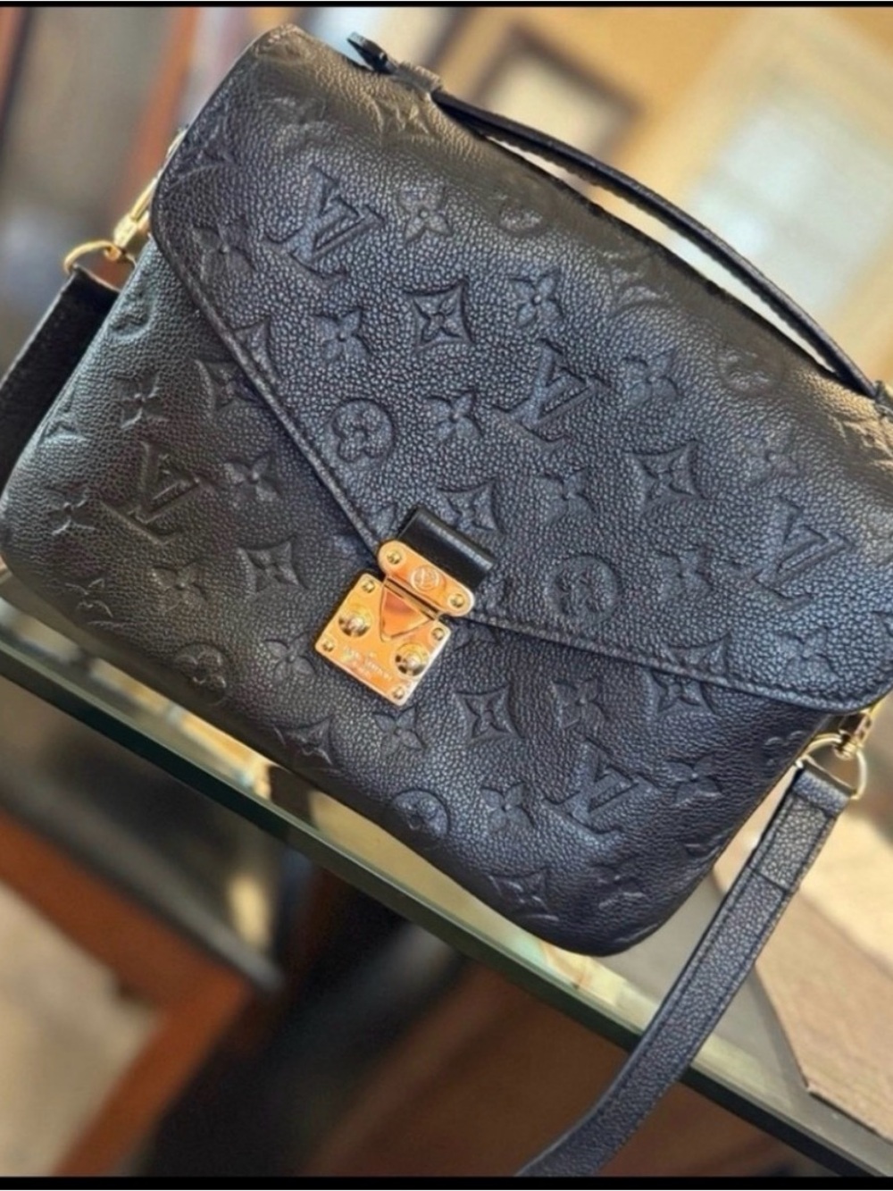 Louis Vuitton Pochette Métis
